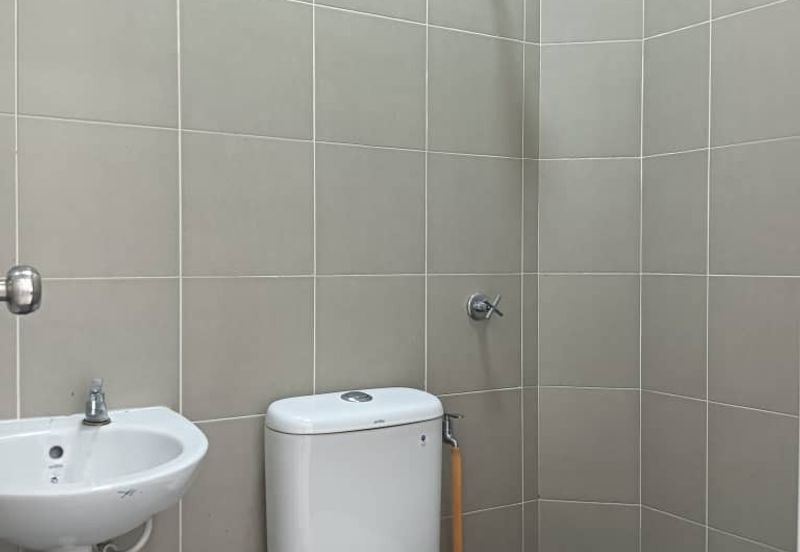 TAMAN BAYU INDERA, LUKUT