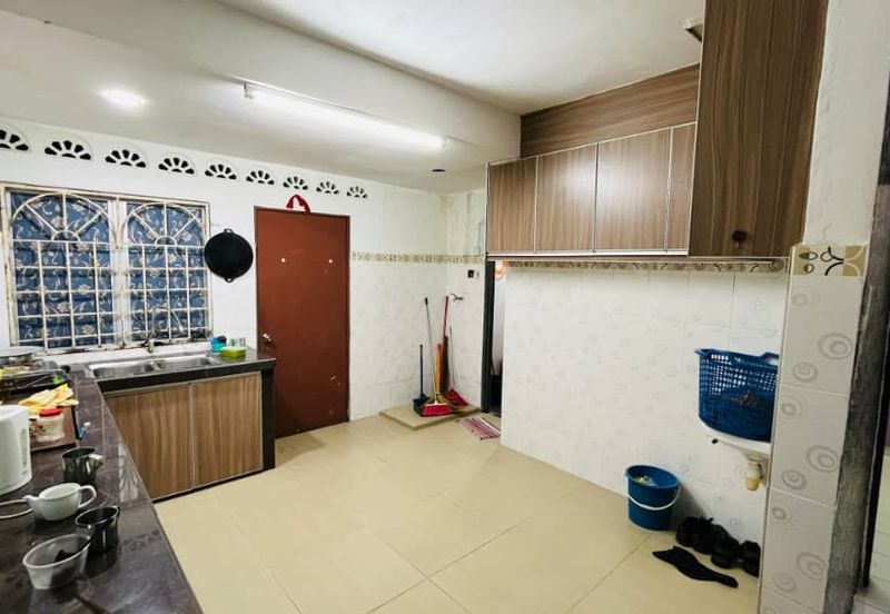 TAMAN BUNGA RAYA 2 (MANTIN)