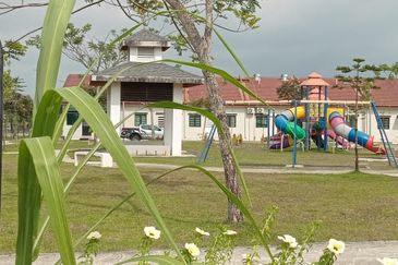 TAMAN BAYU INDERA, LUKUT