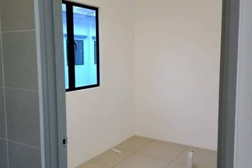 TAMAN BAYU INDERA, LUKUT