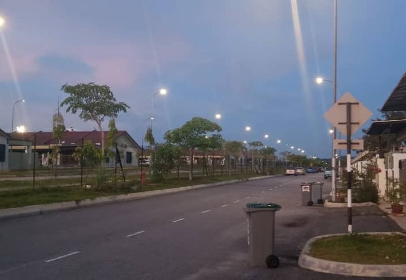 TAMAN BAYU INDERA, LUKUT