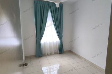Safira Apartment, Seremban 2