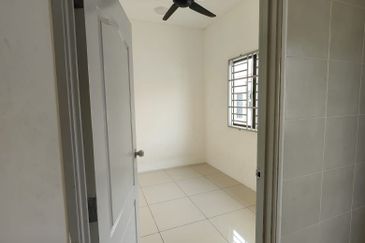 TAMAN BAYU INDERA, LUKUT