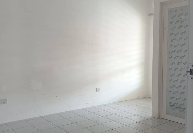 TAMAN BAYU INDERA, LUKUT