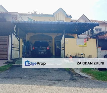 Double Storey Terrace Taman Rawang Perdana, Selangor, Rawang