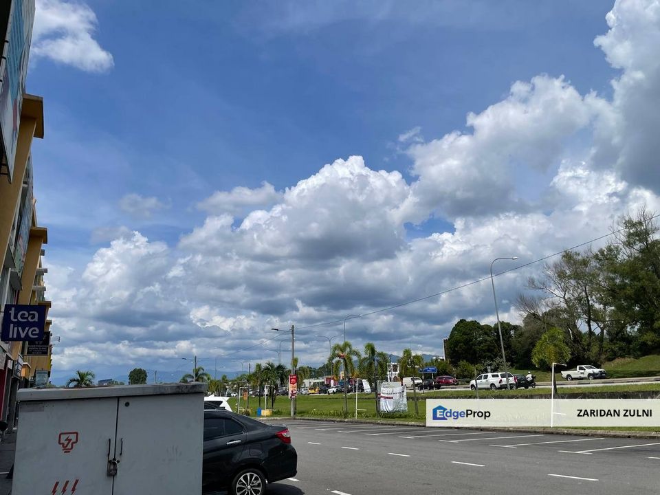 3.5 Storey Shop Lot Laman Gapi, Selangor, Rawang