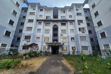 Residensi Warnasari 3