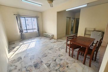 Residensi Warnasari 3