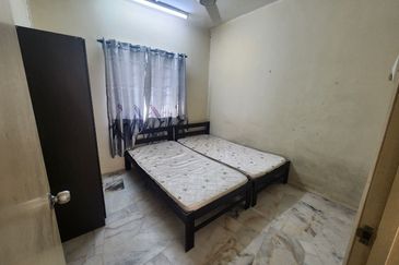 Residensi Warnasari 3