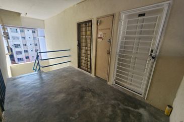 Residensi Warnasari 3