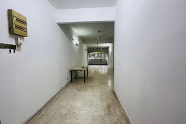 Putri Apartment