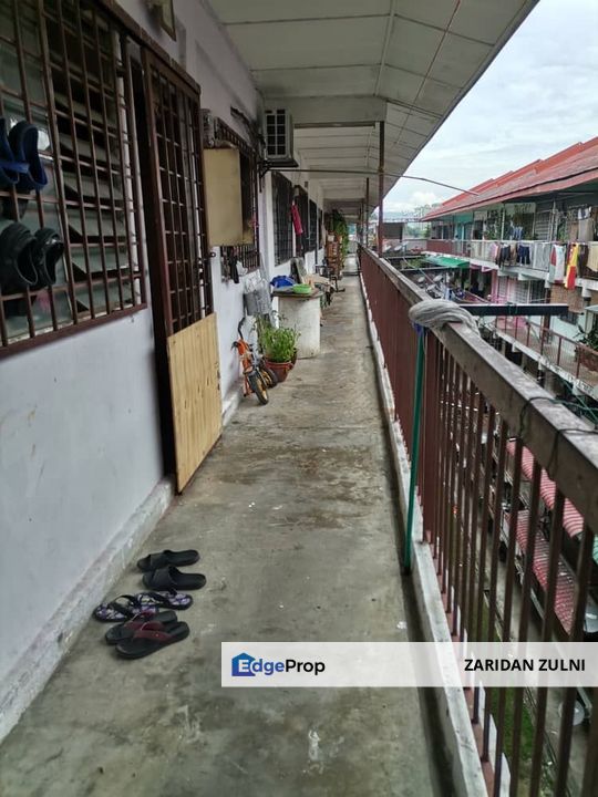 Top Floor Flat Gugusan Kantan, Kota Damansara , Selangor, Petaling Jaya