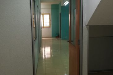 Taman Sri Batu Caves