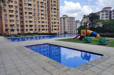 Aman Puri Apartment