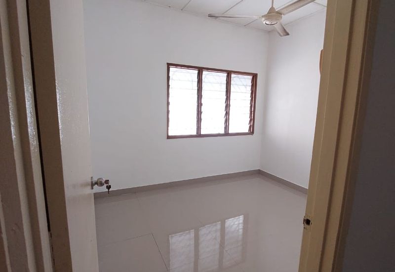 Taman Kinrara Seksyen 2