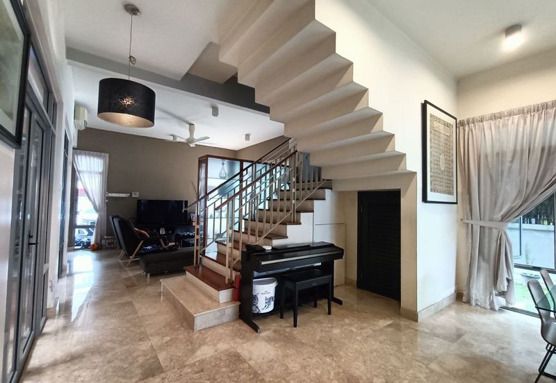 Changkat Kiara Surya