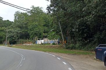 Kampung Sungai Lui