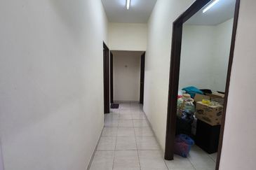 Desa Temenggong Apartment