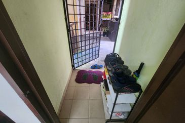 Desa Temenggong Apartment
