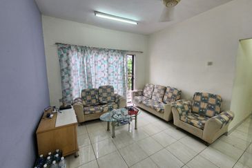 Desa Temenggong Apartment