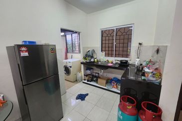 Desa Temenggong Apartment