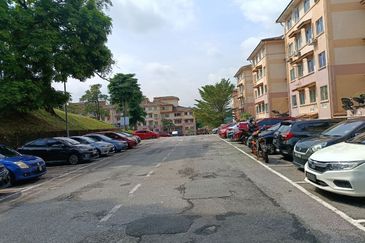 Saujana Apartment