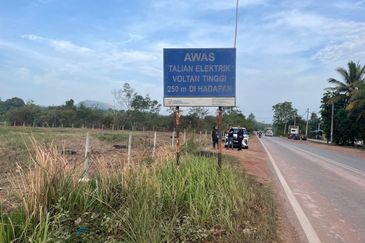 Residential Land with Individual Title in Changlun for Development