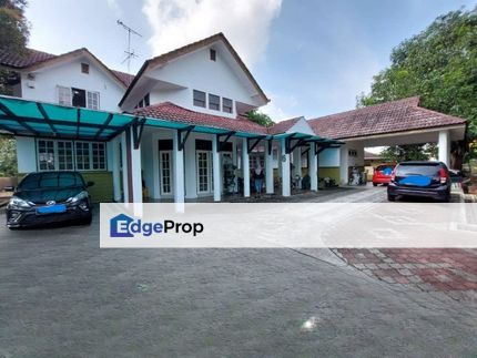 Bungalow with Spacious Land in Bandar Baru Bangi , Selangor, Bangi