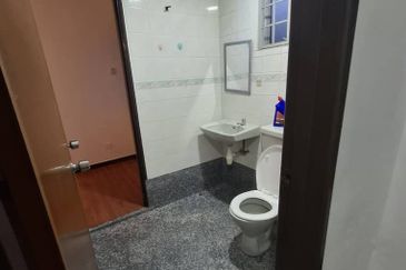 Jalan Puchong Utama 10/7A