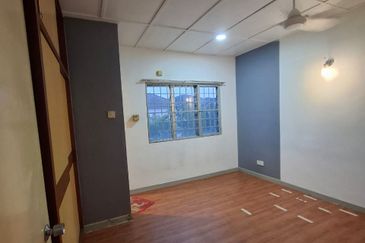 Jalan Puchong Utama 10/7A