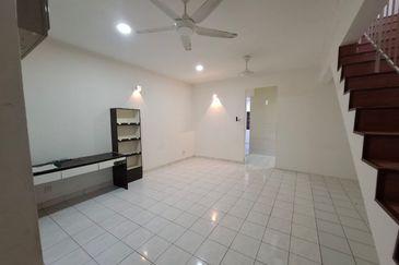 Jalan Puchong Utama 10/7A