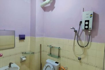 Mon Bisca, Bandar Baru Permas Jaya