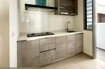 📣 Special Offer Month!! Brand New Corner Unit Completed with Partial Furnished! Embayu Damansara West Condominium for SALE!!