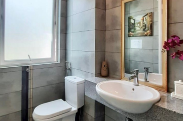 Rafflesia @ The Hill