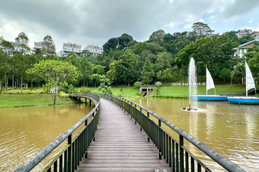 Rafflesia @ The Hill