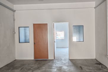 Pengkalan Station 18