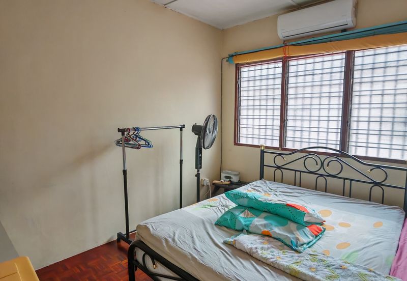 Renovated 2 story house for sale at Tmn Cempaka ipoh 