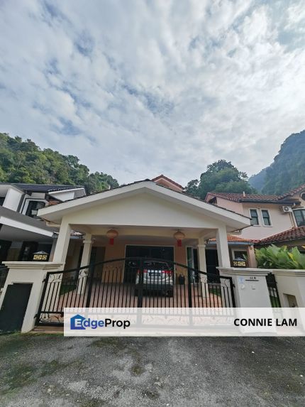 Renovated Link bungalow at Lakeside villa Sunway ipoh for sale , Perak, Sunway City