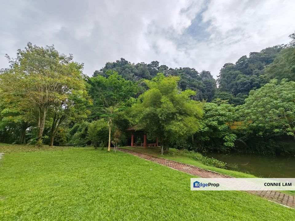 Renovated Link bungalow at Lakeside villa Sunway ipoh for sale , Perak, Sunway City