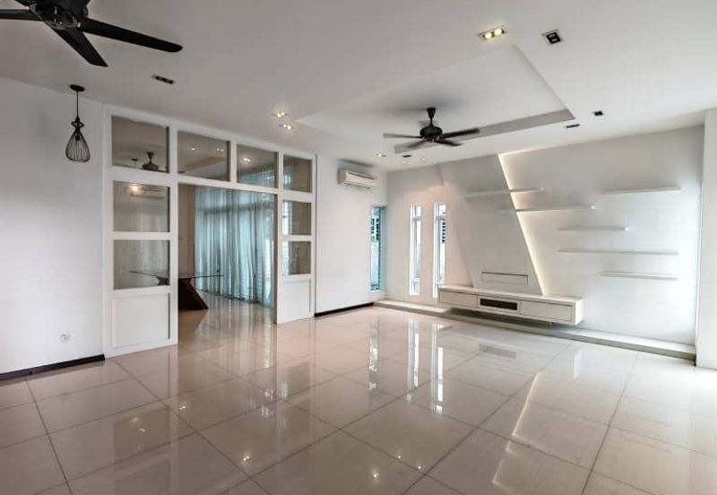 Jln SP 2/16 @ Bandar Saujana Putra