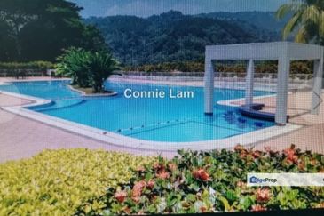 Renovated 2.5 Storey super link house for rent at Meru Valley golf resort Ipoh nt 