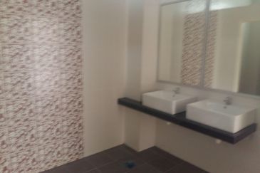 Upper East @ Tiger Lane