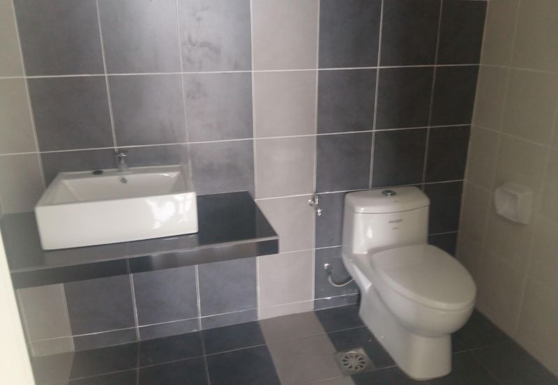 Upper East @ Tiger Lane