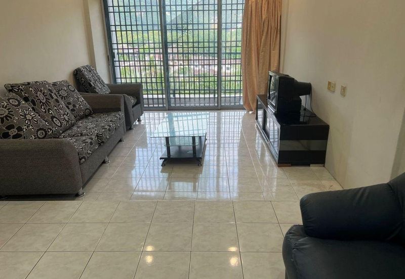 LE COURTS DESA TAMBUN