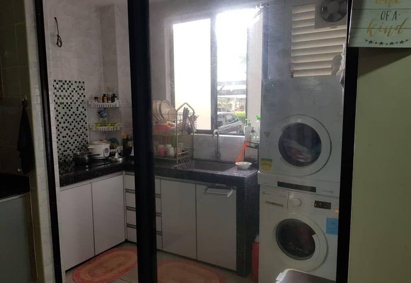 Upper East @ Tiger Lane