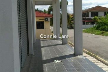 Jalan Pasir Puteh, Station 18