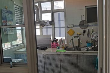 KONDOMINIUM DAMAIPURI