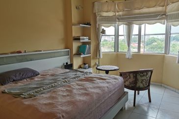 KONDOMINIUM DAMAIPURI