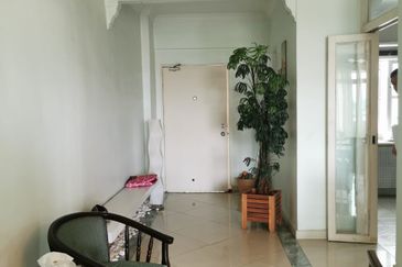 KONDOMINIUM DAMAIPURI