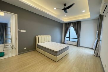 Penthouse at Seven Thompson for rent at prime location Ipoh 